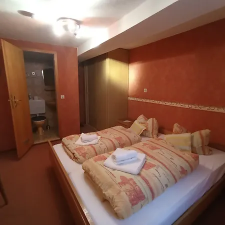 Mueller Hotel